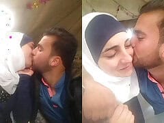 هو في أيه ؟
